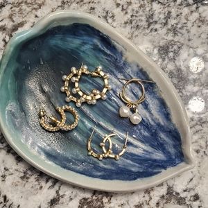 Elegant Gold and Pearl Hoop Earrings Set